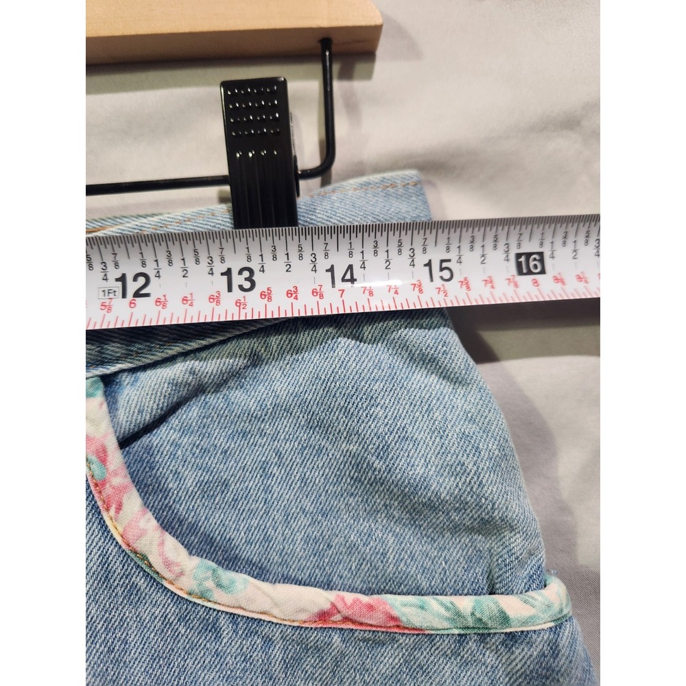 VTG‎ Y2K Hangten Button Up Denim Skirt with Floral Patches 11/12 30" Waist - Picture 3 of 7